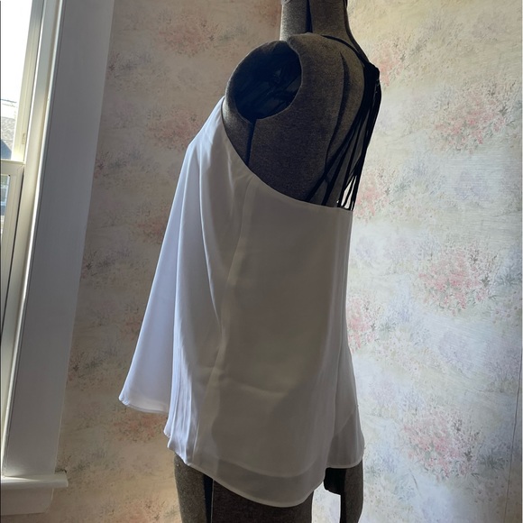 White Express Top XS - Picture 4 of 10
